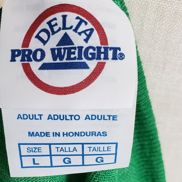 World's Tallest Elf Holiday T-Shirt Size Large - Picture 4 of 6